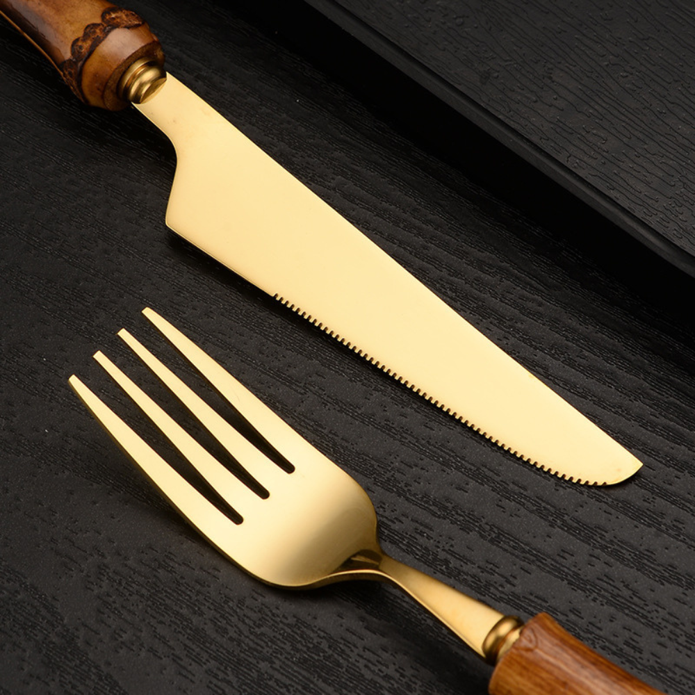 Jogo de Talheres em Aço Inox com Cabo de Bambu Natural - Kit 24 Peças