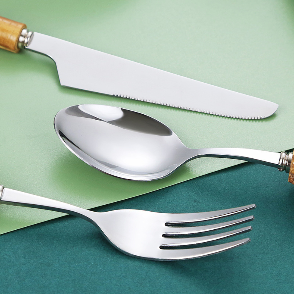 Jogo de Talheres em Aço Inox com Cabo de Bambu Natural - Kit 24 Peças